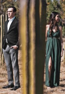 Image-V-Karen-y-Ruben-Celebrando-Juntos-1-210x300