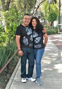 Image-V-Nanci-y-Alfredo-Celebrando-Juntos-2-210x300