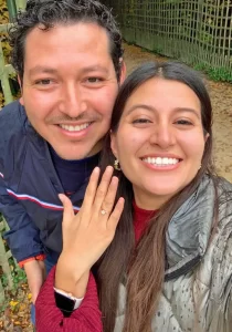 Image-V-Giovanna-y-Carlos-Celebrando-Juntos-2-210x300