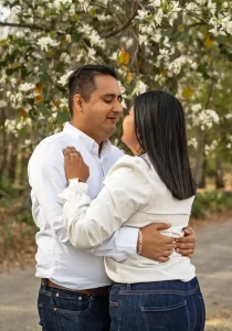 Image-V-Boda-Liliana-y-Juan-Celebrando-Juntos-1-1-210x300
