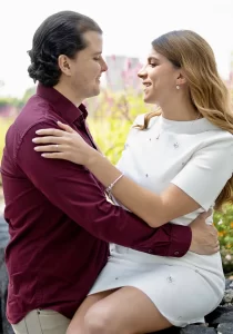 Image-V-Boda-Ana-y-Carlos-Celebrando-Juntos-1_-210x300
