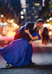 Image-V-Boda-Penelope-y-Adam-Celebrando-Juntos-2-210x300