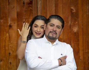 Imagen-Rectangular-Boda-Abigail-y-Gustavo-Celebrando-Juntos-1-300x238