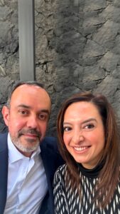 image-v-boda-desiree-y-hector-celebrando-juntos-1-169x300